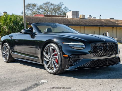 Used 2025 Bentley Continental GT Speed image 12