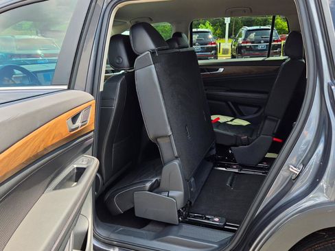 Used 2024 Volkswagen Atlas SE FWD image 47