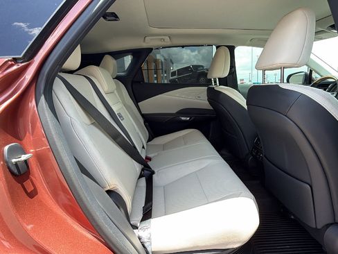 Used 2024 Lexus RX 350 w/ Convenience Package AWD/4WD image 17