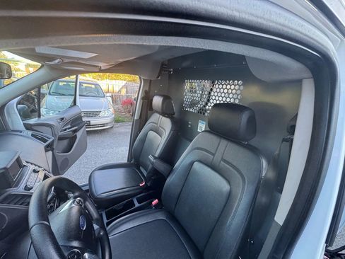 Used 2019 Ford Transit Connect XL image 29