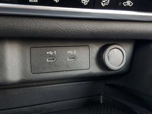 Used 2025 Nissan Rogue SV AWD/4WD image 19
