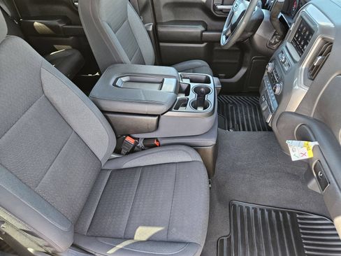 Certified 2024 Chevrolet Silverado 1500 Custom RWD image 17