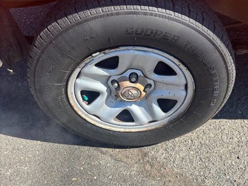 Used 2004 Toyota Tacoma 2WD Regular Cab image 11