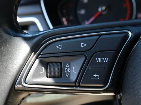 Used 2019 Audi A4 2.0T Premium w/ Convenience Package FWD image 9
