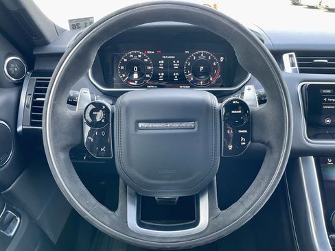 Used 2022 Land Rover Range Rover Sport HST image 21