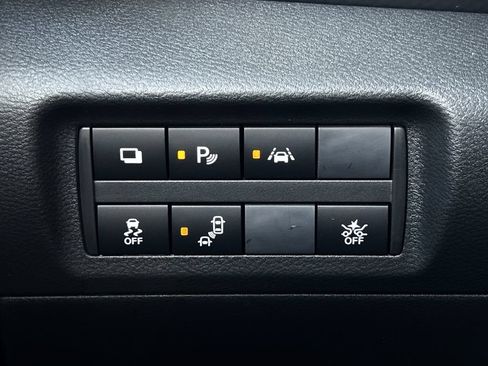 Used 2025 Nissan Kicks Play S FWD image 22