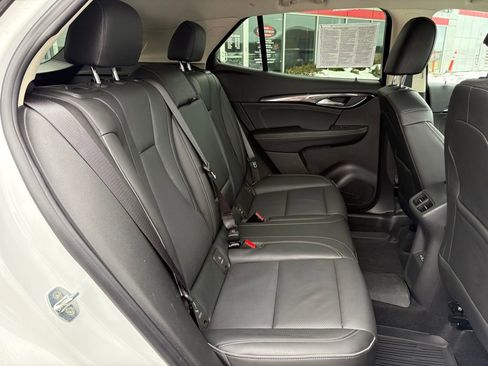 Used 2023 Buick Envision Essence image 13