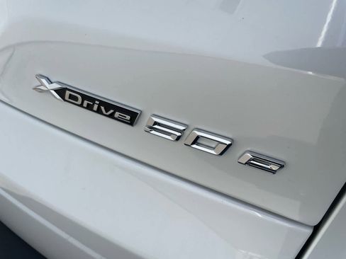 New 2026 BMW X5 xDrive50e w/ Climate Comfort Package image 24