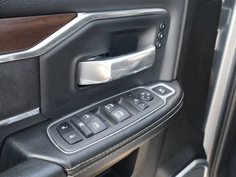 Used 2022 RAM 3500 Laramie AWD/4WD image 13