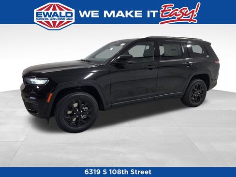 New 2025 Jeep Grand Cherokee L Altitude image 18