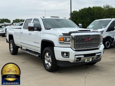 Used 2019 GMC Sierra 3500 Denali w/ Duramax Plus Package AWD/4WD image 3