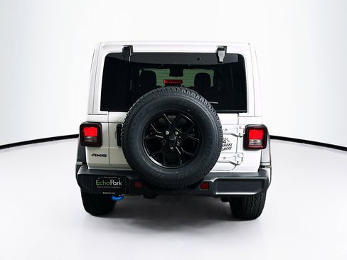 Used 2024 Jeep Wrangler Willys image 7