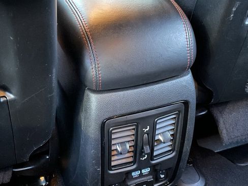 Used 2024 Dodge Durango GT image 23