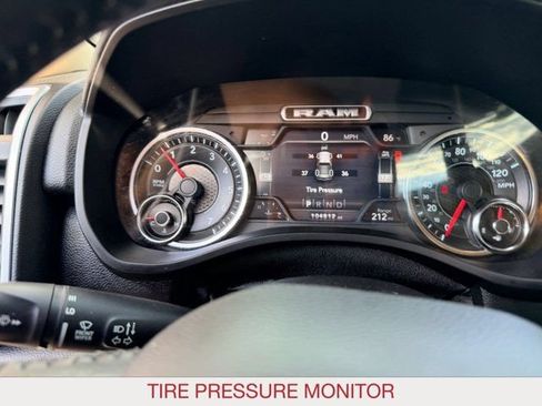 Certified 2019 RAM 1500 Big Horn AWD/4WD image 16
