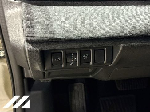 Certified 2025 Subaru Outback Premium AWD/4WD image 10