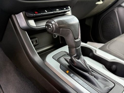 Used 2020 Chevrolet Colorado LT AWD/4WD image 21