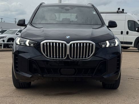 Used 2025 BMW X5 xDrive40i w/ M Sport Package AWD/4WD image 9