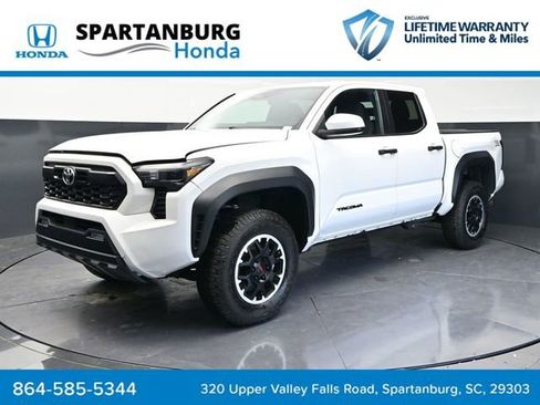 Used 2024 Toyota Tacoma TRD Off-Road AWD/4WD image 1