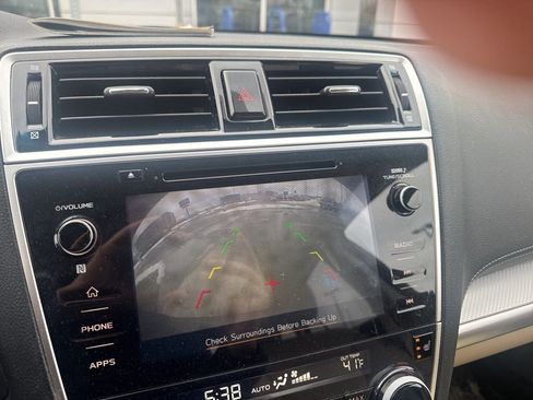 Used 2019 Subaru Outback 2.5i Premium image 15