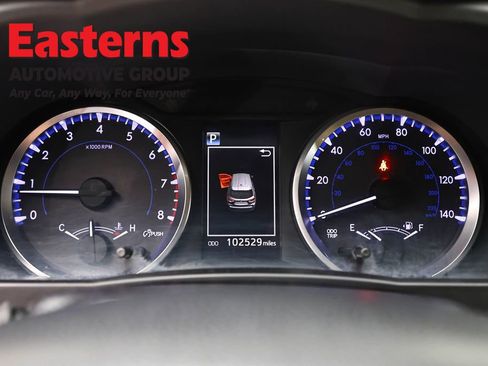 Used 2018 Toyota Highlander Plus AWD/4WD image 17