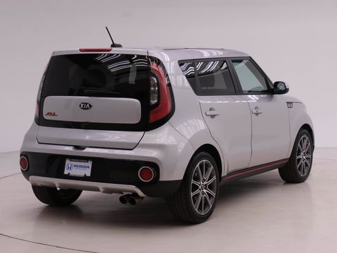 Used 2017 Kia Soul ! w/ Tech Package image 2