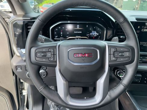 Used 2025 GMC Sierra 1500 SLT w/ SLT Premium Plus Package AWD/4WD image 16