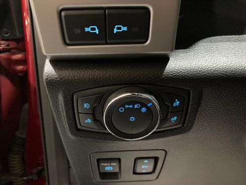 Used 2018 Ford F150 Lariat AWD/4WD image 24