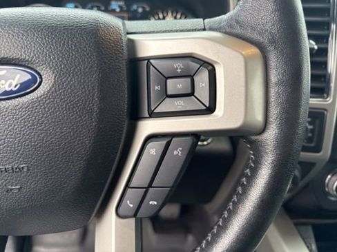 Used 2019 Ford F150 Lariat w/ Equipment Group 502A Luxury AWD/4WD image 23