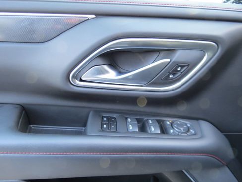 Certified 2022 Chevrolet Suburban RST w/ Luxury Package image 24