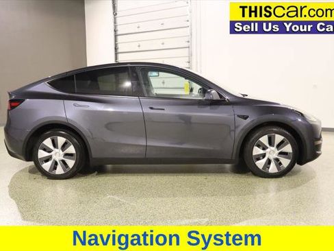 Used 2023 Tesla Model Y Long Range image 8