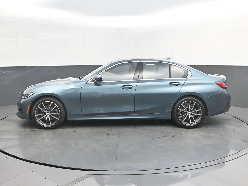 Used 2021 BMW 330i Sedan w/ Premium Package RWD image 2