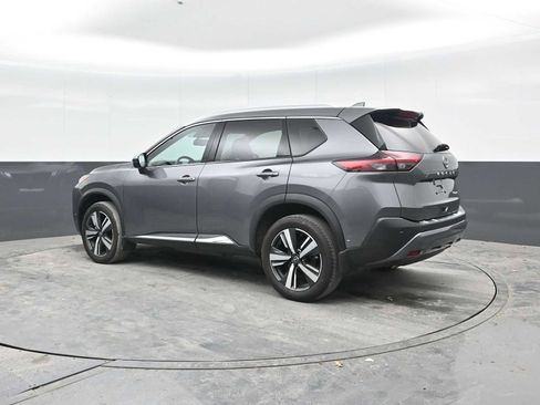 Used 2023 Nissan Rogue SL AWD/4WD image 2