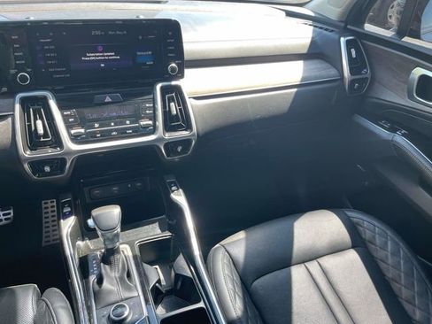 Used 2022 Kia Sorento SX Prestige AWD/4WD image 16