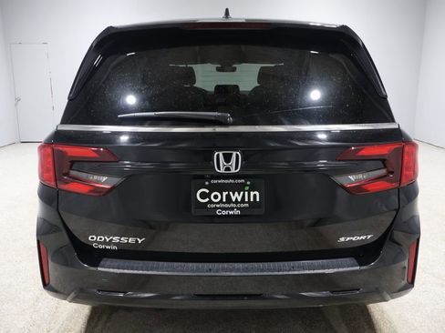 Used 2025 Honda Odyssey Sport-L image 3
