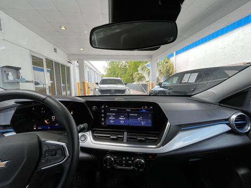 Used 2025 Chevrolet Trax LT w/ LT Convenience Package image 33