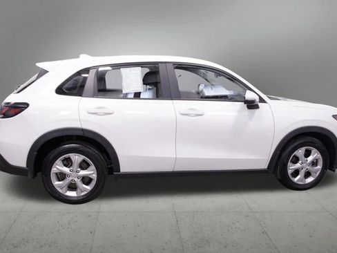 Certified 2024 Honda HR-V LX image 7