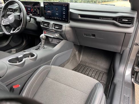 Used 2024 Ford Mustang Coupe image 39