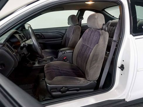 Used 2004 Chevrolet Monte Carlo LS w/ Preferred Equipment Group image 9