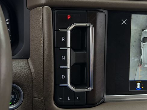 Used 2022 GMC Yukon Denali AWD/4WD image 19