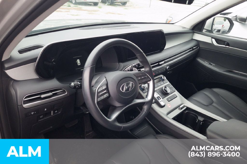 Certified 2025 Hyundai Palisade SEL FWD image 5