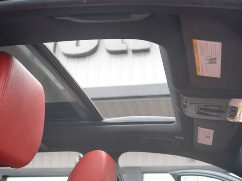 Used 2018 BMW 330i xDrive 330i xDrive Sports Wagon w/ Executive Package image 63