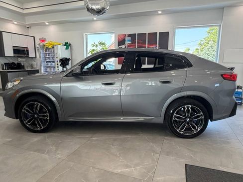 Used 2026 BMW X2 xDrive28i w/ M Sport Package AWD/4WD image 4