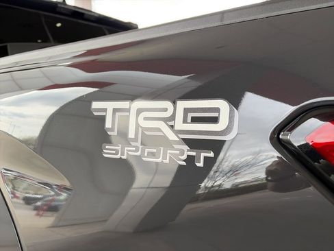 Certified 2025 Toyota Tacoma TRD Sport AWD/4WD image 9
