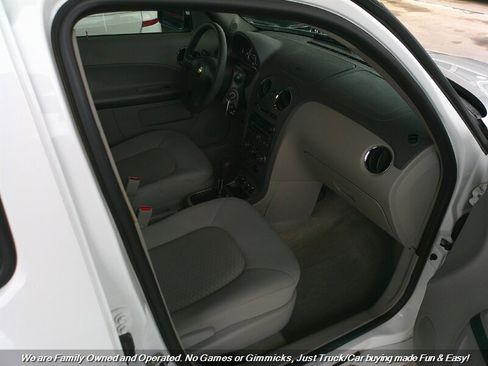 Used 2006 Chevrolet HHR LT image 31