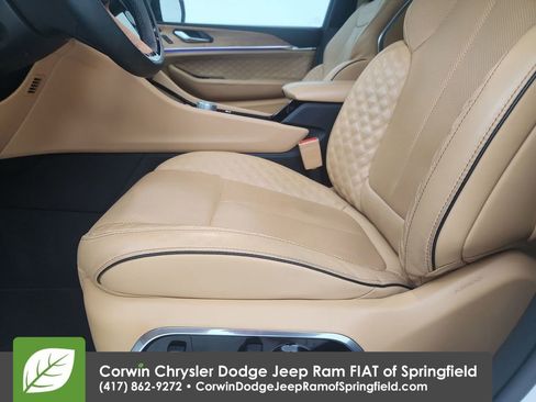 Used 2023 Jeep Grand Cherokee Summit image 19