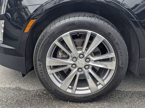 Certified 2023 Cadillac XT5 Premium Luxury w/ LPO, Floor Liner Package AWD/4WD image 11