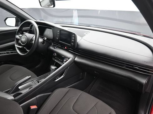 Used 2025 Hyundai Elantra Sport FWD image 41