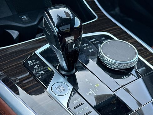 Used 2023 BMW X5 sDrive40i w/ M Sport Package image 23