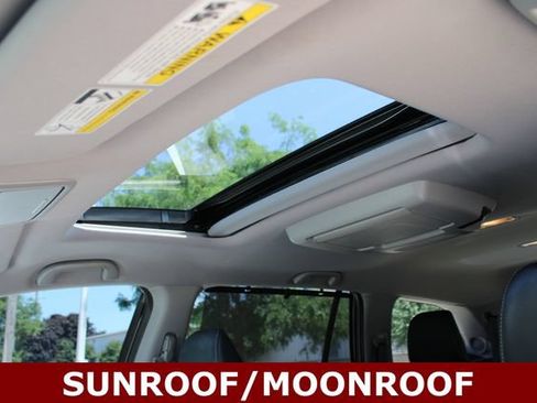 Used 2019 Honda Pilot Touring image 8