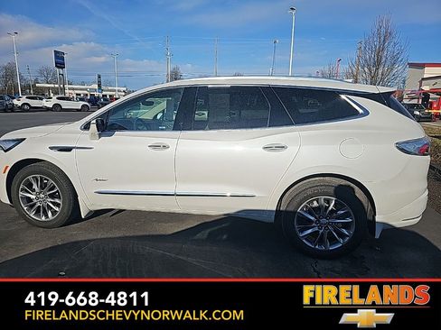 Used 2024 Buick Enclave Avenir w/ Avenir Technology Package image 9